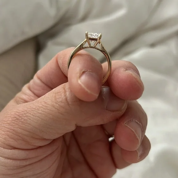 1.5 Princess cut diamond in 14k yellow gold, E, VS1 - Picture 5 of 11